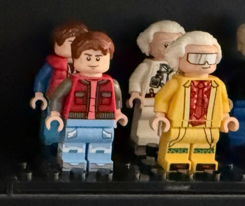 Back the future mini - to, action